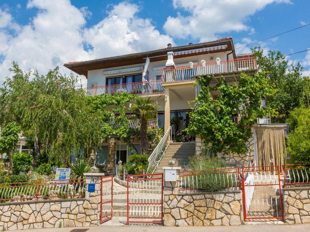 Apartments Susanne Novi Vinodolski Exterior foto