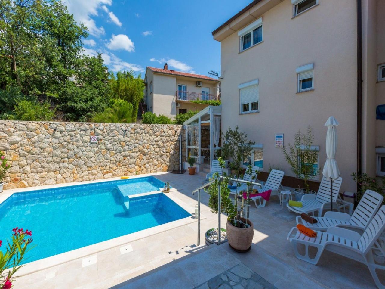 Apartments Susanne Novi Vinodolski Exterior foto